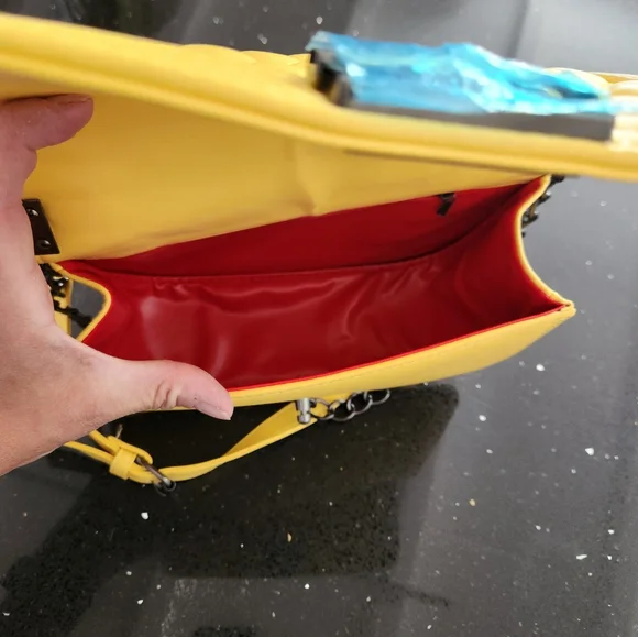 NEW - Yellow Quilted Crossbody Purse - Picture 5 of 7